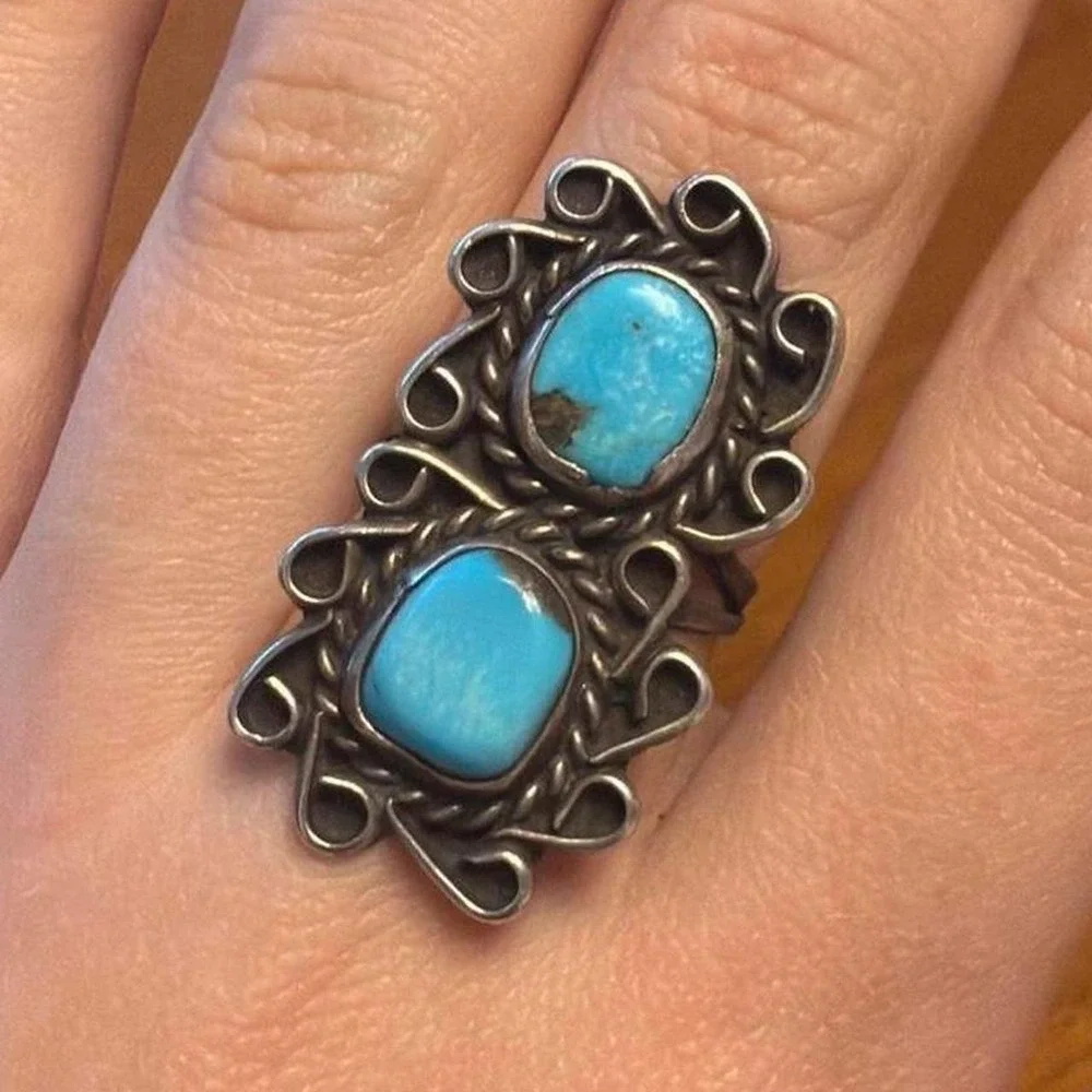 Vintage Sterling Silver and Turquoise Ring
